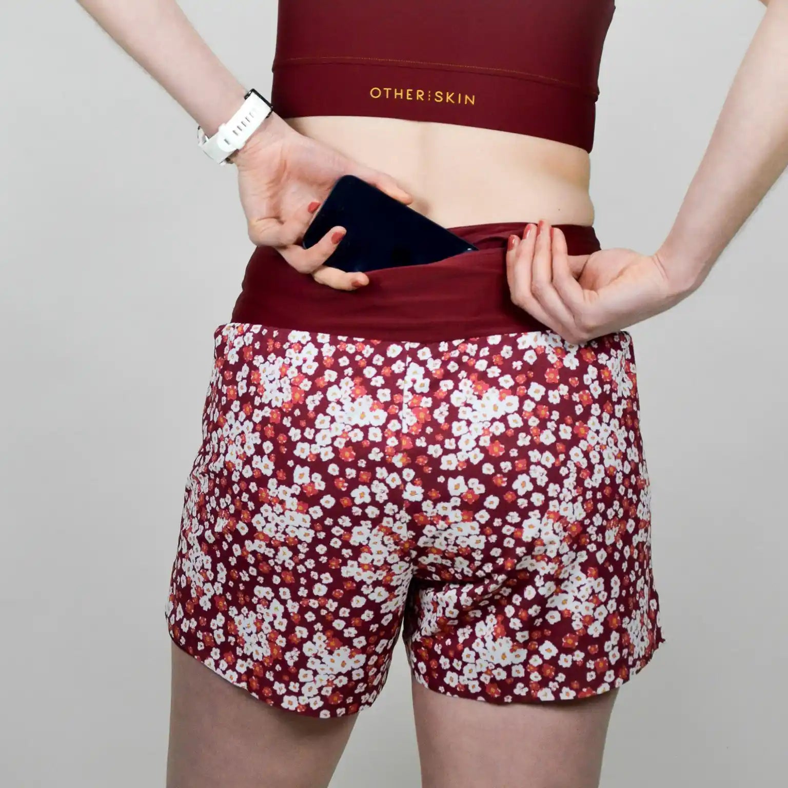 SHORT RUNNING FEMME BORDEAUX FLORAL