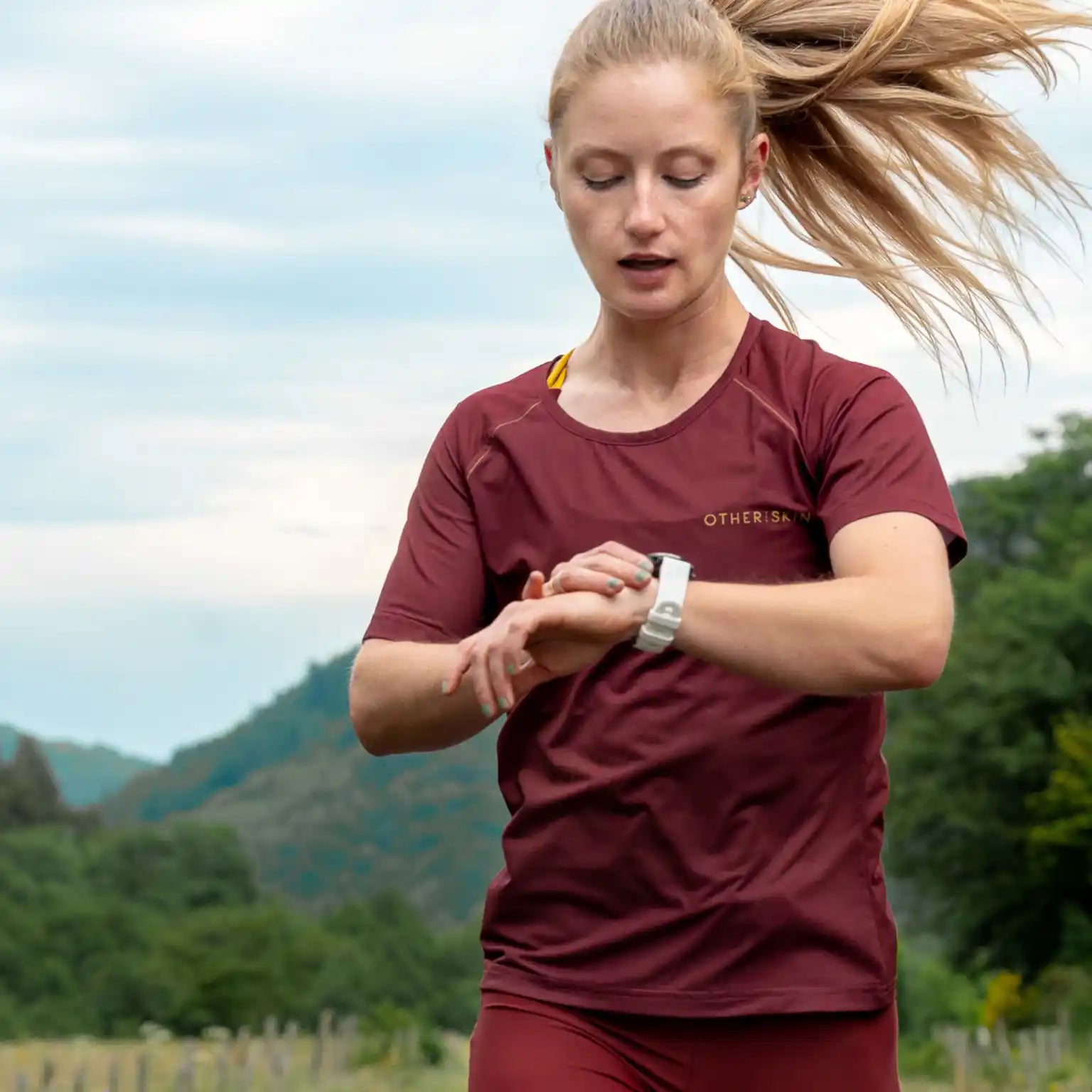 TEE SHIRT MULTISPORT FEMME BORDEAUX